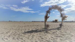 Arche ronde sur la plage